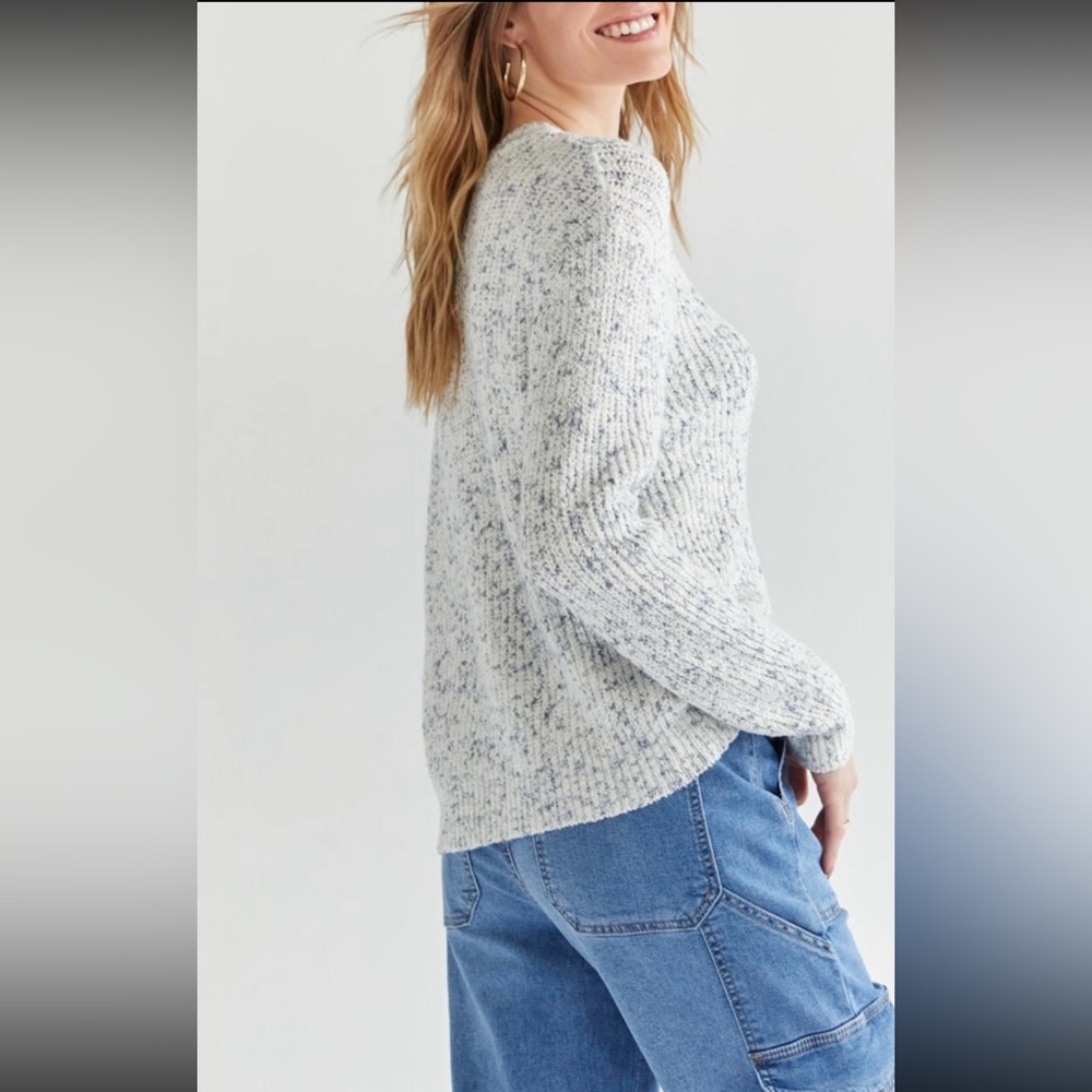 Blue Rain Women's Textured Sweater - Picture 7 of 7